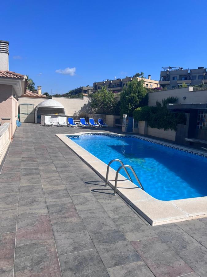 Willa Con Piscina El Vendrell Exterior foto